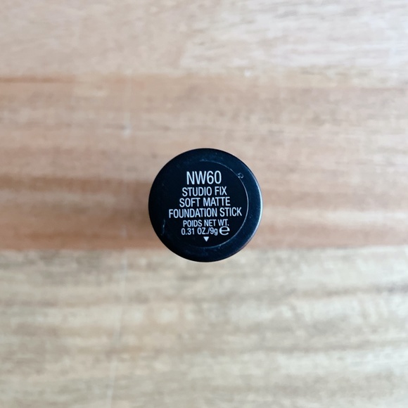 Mac Studio Fix Soft Matte Foundation Stick NW60 NEW with TAGS! - Picture 5 of 10